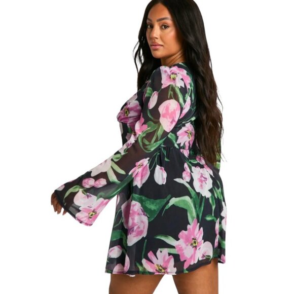 boohoo Plus Woven Chiffon Floral Milkmaid Skater Dress, Black with Pink, 22 - Picture 3 of 12